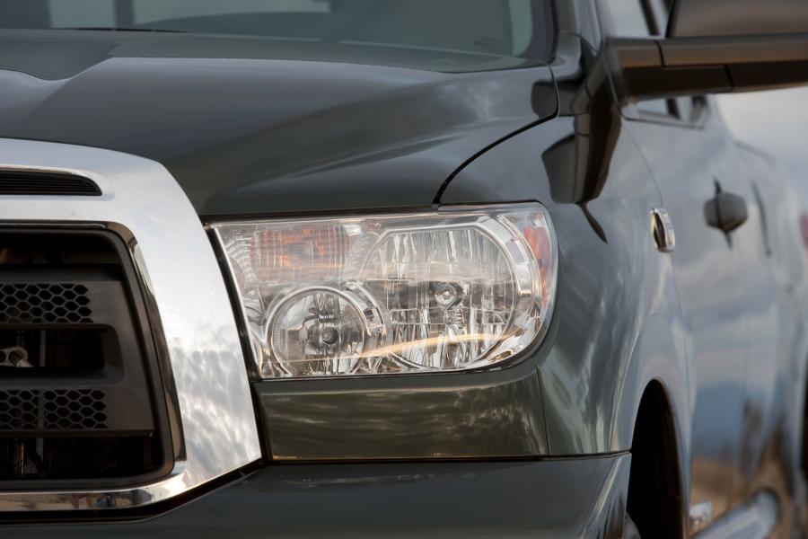  Toyota Tundra Double Cab 2010 года  (фото 11 из 30)